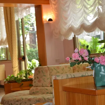 Monique Hotel Cervia